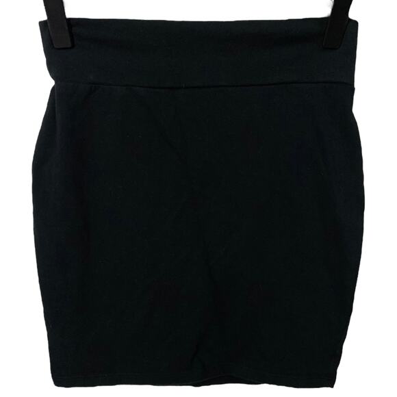 Set of Two Y2K Mini Skirts - Picture 3 of 7